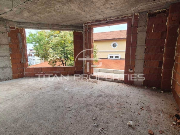 Тристаен апартамент в Пловдив, Център - 115 кв.м за 2400 €/кв.м - Снимка #1