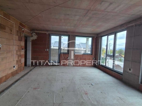 Тристаен апартамент в Пловдив, Беломорски - 142 кв.м за 1301 €/кв.м - Снимка #1