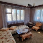 Дава се под наем Четиристаен апартамент в Смолян, Стар център - 120 кв.м за 220 € - Снимка #1