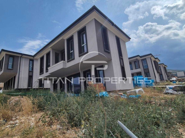 Къща в с. Марково, Област Пловдив - 165 кв.м за 1243 €/кв.м - Снимка #1