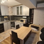 Дава се под наем Тристаен апартамент в Бургас, Братя Миладинови - 75 кв.м за 484.5 € - Снимка #1