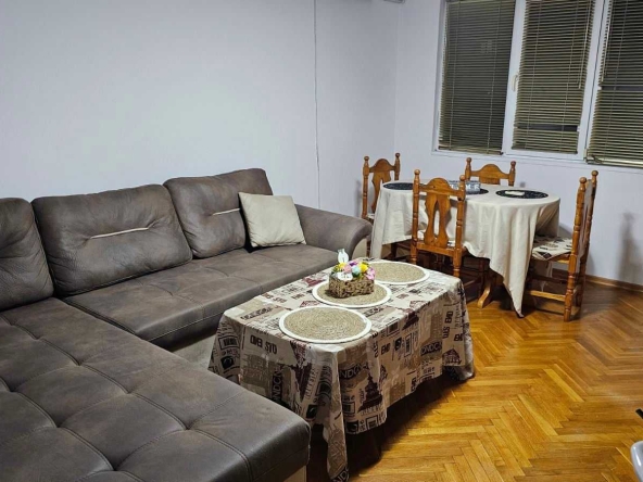 Дава се под наем Двустаен апартамент в Силистра, Център - 43 кв.м за 248.88 € - Снимка #1