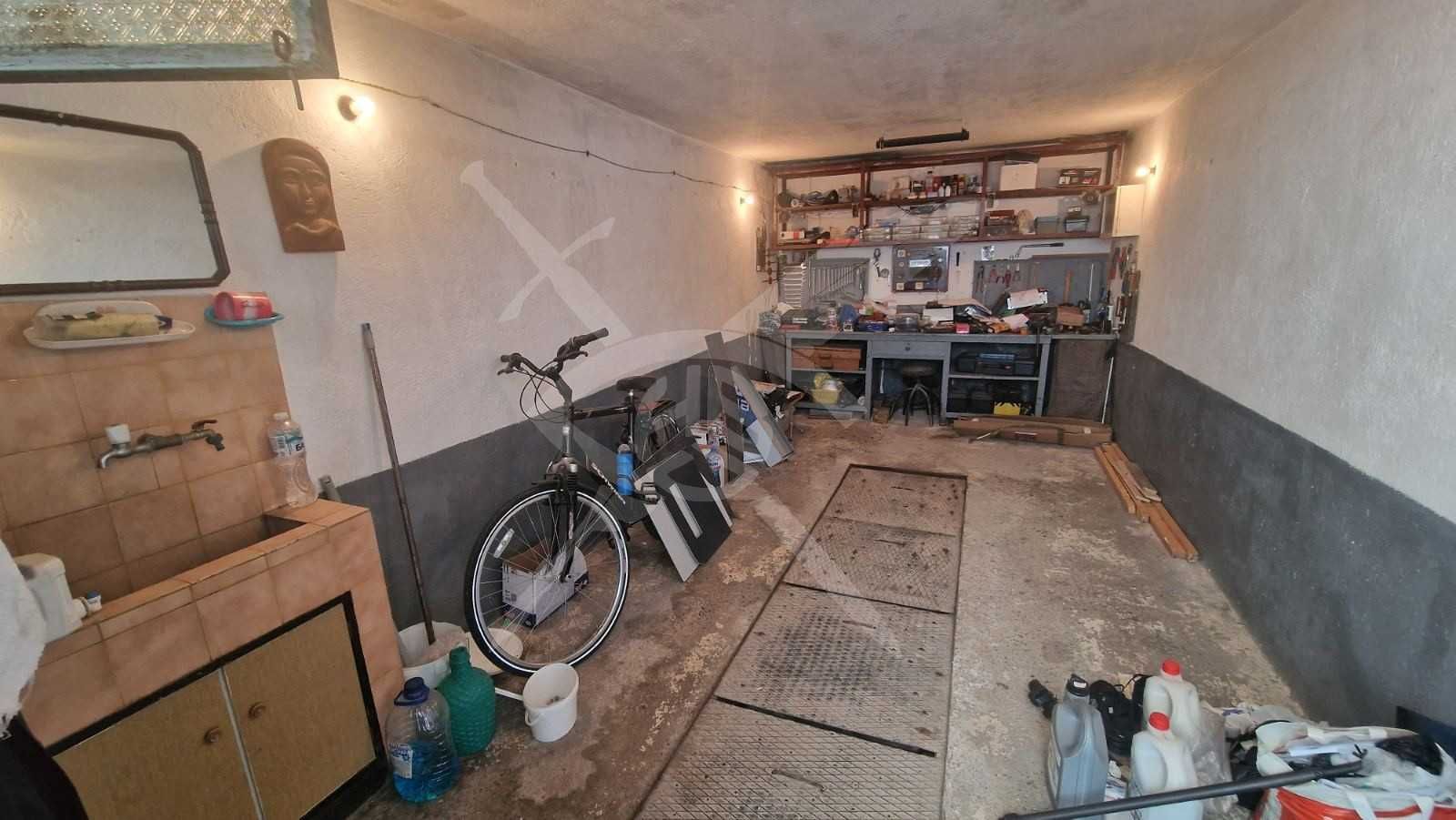 Гараж / Паркомясто в Асеновград - 17 кв.м за 810 €/кв.м - Снимка #1