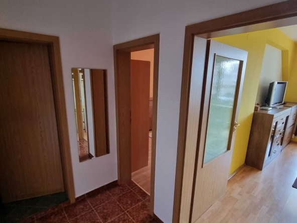Дава се под наем Двустаен апартамент в София, Гео Милев - 68 кв.м за 598.23 € - Снимка #1