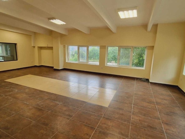 Дава се под наем Офис в с. Церово, Област София-област - 51 кв.м за 173.4 € - Снимка #1