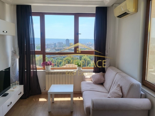 Дава се под наем Тристаен апартамент в Варна, Чаталджа - 160 кв.м за 1296.42 € - Снимка #1