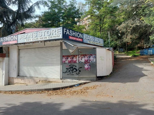 Магазин в к.к. Златни пясъци - 38 кв.м за 2764 €/кв.м - Снимка #1