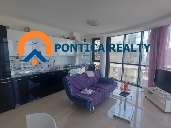 Тристаен апартамент в Поморие - 96 кв.м за 967 €/кв.м - Снимка #1