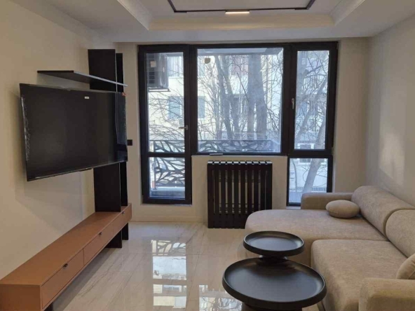 Дава се под наем Двустаен апартамент в София, Зона Б-18 - 56 кв.м за 846.6 € - Снимка #1