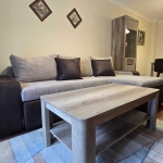 Дава се под наем Двустаен апартамент в Бургас, Център - 72 кв.м за 459 € - Снимка #1