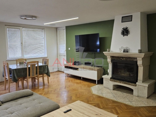 Четиристаен апартамент в Варна, Колхозен пазар - 119 кв.м за 922 €/кв.м - Снимка #1