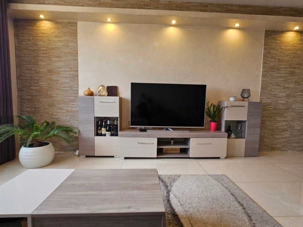 Дава се под наем Двустаен апартамент в Божурище - 72 кв.м за 450 € - Снимка #1