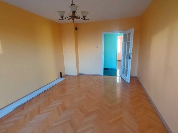 Тристаен апартамент в Хасково, Орфей - 75 кв.м за 680 €/кв.м - Снимка #1