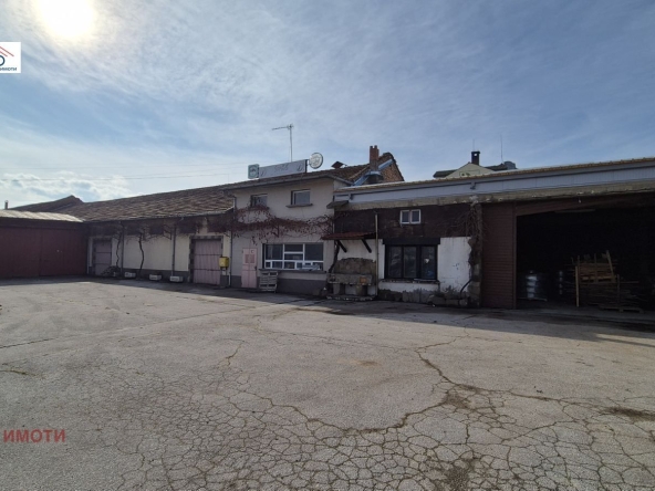 Склад в Севлиево - 1892 кв.м за 108 €/кв.м - Снимка #1