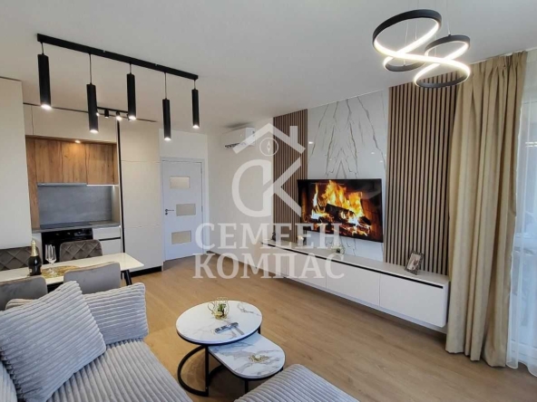 Двустаен апартамент в Пловдив, Кючук Париж - 72 кв.м за 1027 €/кв.м - Снимка #1