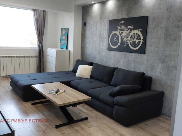 Дава се под наем Двустаен апартамент в Русе, Възраждане - 62 кв.м за 448.8 € - Снимка #1