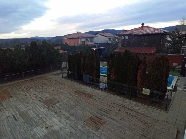 Дава се под наем Парцел в с. Гюльовца, Област Бургас - 800 кв.м за 14.79 € - Снимка #1