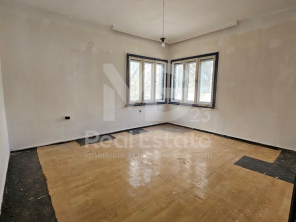 Етаж от къща в Пловдив, Каменица 1 - 158 кв.м за 943 €/кв.м - Снимка #1