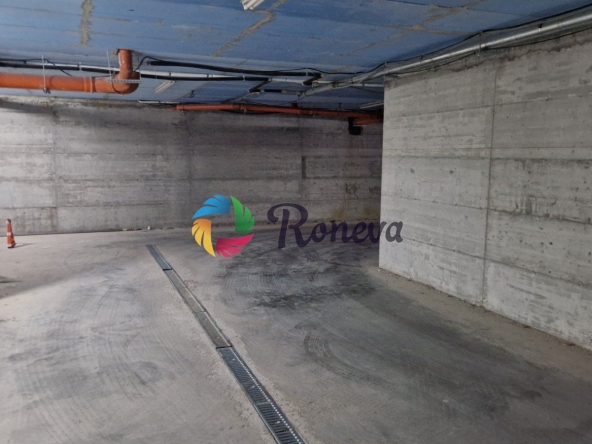 Гараж / Паркомясто в Варна, Кайсиева градина - 20 кв.м за 850 €/кв.м - Снимка #1