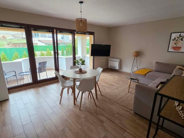 Дава се под наем Двустаен апартамент в Варна, Виница - 65 кв.м за 598.23 € - Снимка #1