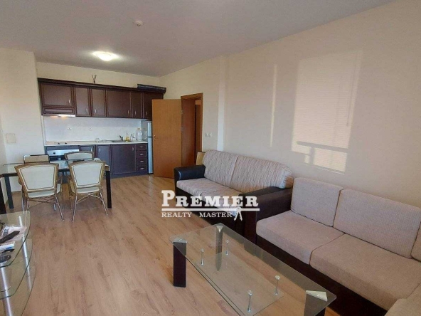 Тристаен апартамент в Обзор - 100 кв.м за 561 €/кв.м - Снимка #1