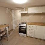 Дава се под наем Етаж от къща в Варна, Колхозен пазар - 60 кв.м за 475 € - Снимка #1