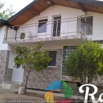 Етаж от къща в Варна, Бриз - 225 кв.м за 7 €/кв.м - Снимка #1