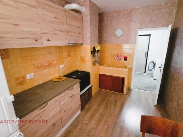 Дава се под наем Двустаен апартамент в Русе, Център - 65 кв.м за 359.04 € - Снимка #1