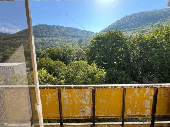 Четиристаен апартамент в Провадия - 96 кв.м за 625 €/кв.м - Снимка #1