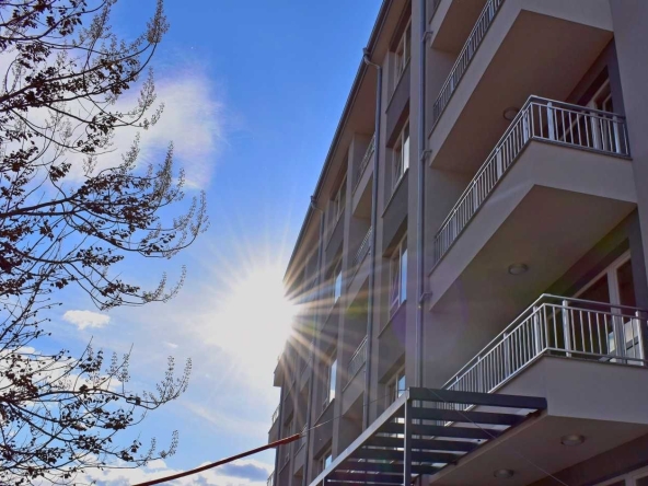 Тристаен апартамент в Пловдив, Остромила - 97 кв.м за 1303 €/кв.м - Снимка #1