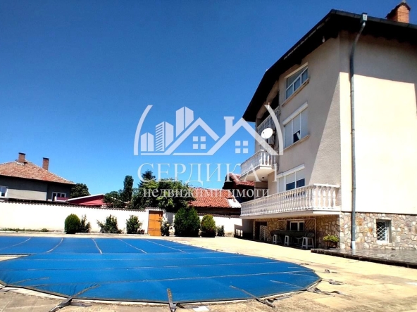 Къща в с. Лесново, Област София-област - 360 кв.м за 1389 €/кв.м - Снимка #1