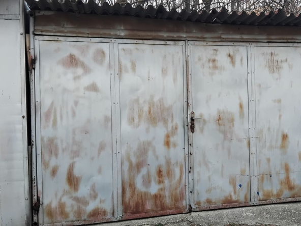 Дава се под наем Гараж / Паркомясто в Габрово, Трендафил 2 - 20 кв.м за 51 € - Снимка #1