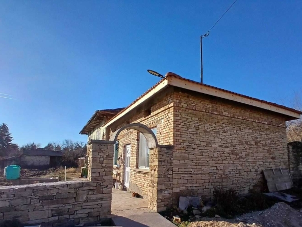 Къща в с. Горна Липница, Област Велико Търново - 157 кв.м за 318 €/кв.м - Снимка #1