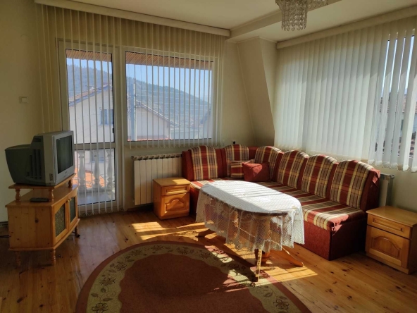 Къща в Велинград - 300 кв.м за 564 €/кв.м - Снимка #1