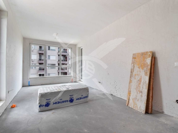 Тристаен апартамент в София, Студентски град - 102 кв.м за 1222 €/кв.м - Снимка #1