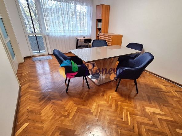 Двустаен апартамент в Варна, Гръцка махала - 78 кв.м за 3808 €/кв.м - Снимка #1