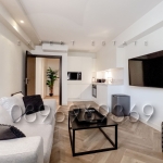 Двустаен апартамент в Варна, Център - 70 кв.м за 3056 €/кв.м - Снимка #1