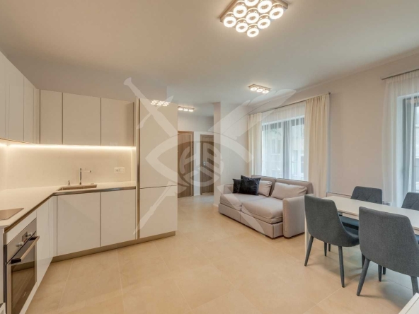 Дава се под наем Двустаен апартамент в София, Център - 86 кв.м за 947.58 € - Снимка #1