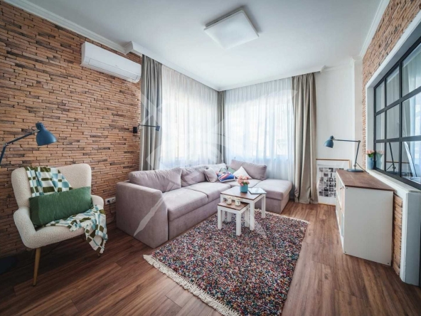 Многостаен апартамент в София, Център - 111 кв.м за 2642 €/кв.м - Снимка #1