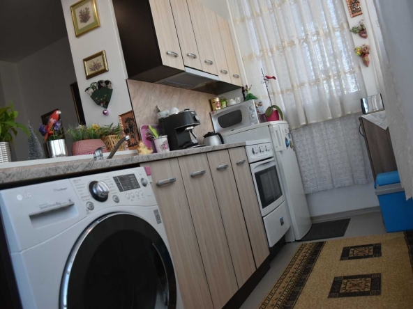 Тристаен апартамент в Пловдив, Център - 70 кв.м за 1386 €/кв.м - Снимка #1