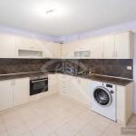 Дава се под наем Двустаен апартамент в София, Център - 67 кв.м за 598.23 € - Снимка #1
