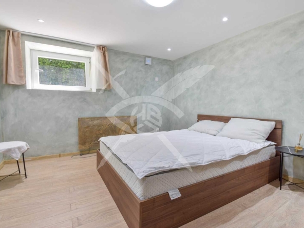 Дава се под наем Многостаен апартамент в София, Център - 120 кв.м за 995 € - Снимка #1