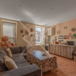 Етаж от къща в София, Център - 140 кв.м за 1286 €/кв.м - Снимка #1