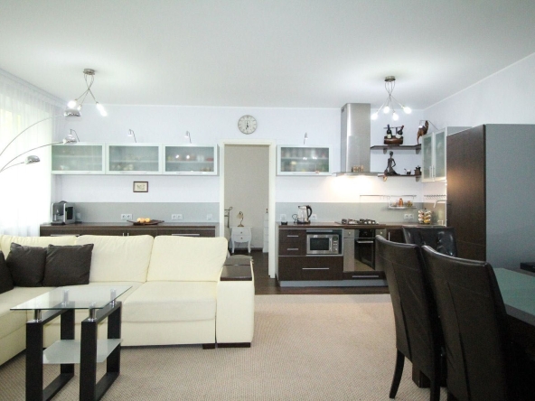 Тристаен апартамент в София, Овча купел - 89 кв.м за 968 €/кв.м - Снимка #1