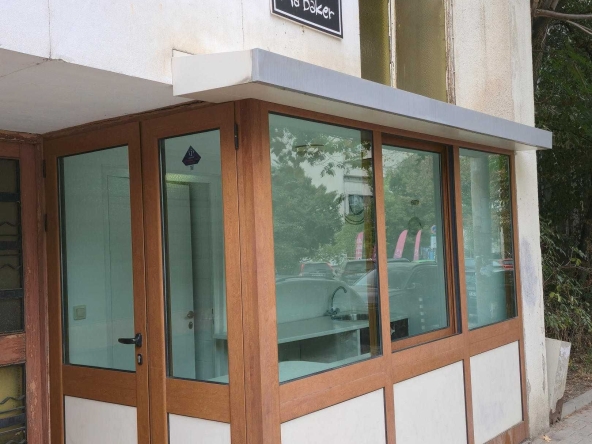 Дава се под наем Магазин в София, Лозенец - 14 кв.м за 377.91 € - Снимка #1