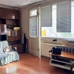 Дава се под наем Тристаен апартамент в Плевен, 9-ти квартал - 65 кв.м за 306 € - Снимка #1