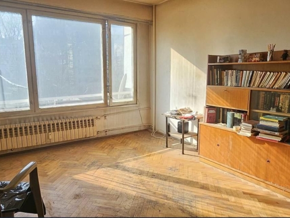 Тристаен апартамент в София, Гоце Делчев - 76 кв.м за 1644 €/кв.м - Снимка #1