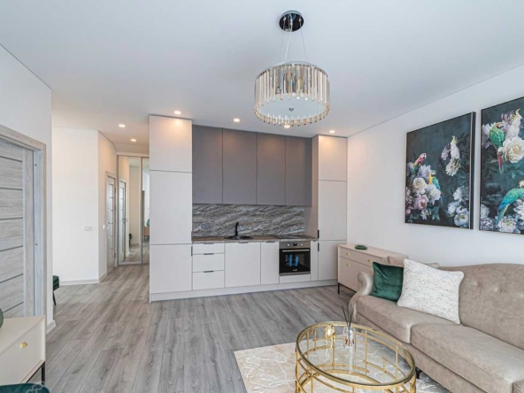 Дава се под наем Двустаен апартамент в Бургас, Сарафово - 67 кв.м за 346.8 € - Снимка #1