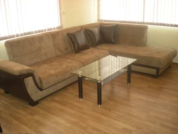 Дава се под наем Двустаен апартамент в Казанлък - 67 кв.м за 357 € - Снимка #1