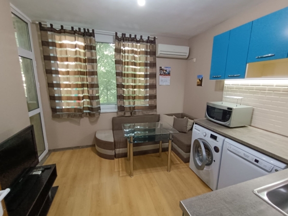 Дава се под наем Двустаен апартамент в Стара Загора, Опълченски - 76 кв.м за 255 € - Снимка #1